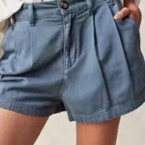 Free People Billie Pleated Chino Shorts in Copenhagen Blue NWT Size 4